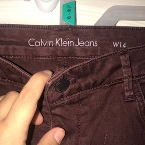 CALVIN KLEIN BURGUNDY JEANS